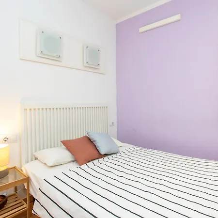 Cozy Exiample Getaway With Patio *