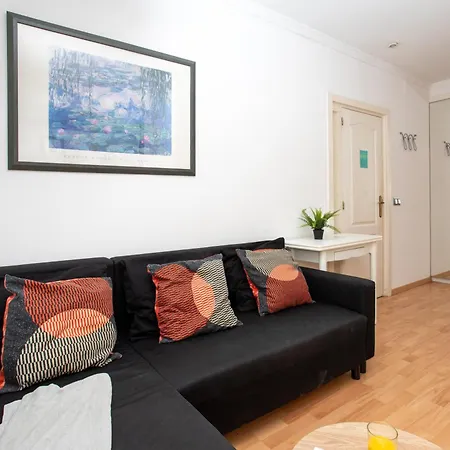 Cozy Exiample Getaway With Patio *