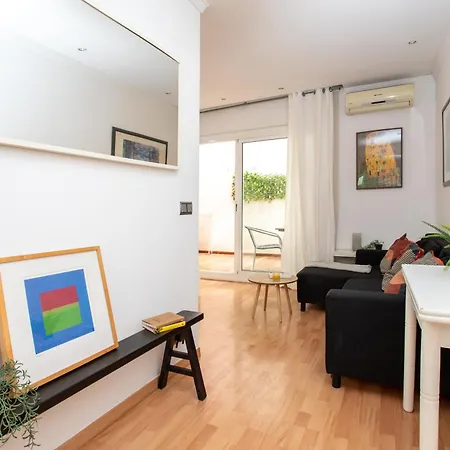 Apartment Cozy Exiample Getaway With Patio