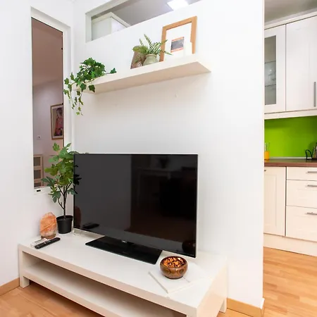 Cozy Exiample Getaway With Patio Apartment *